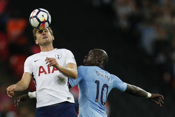 更是他对球 更是他对球