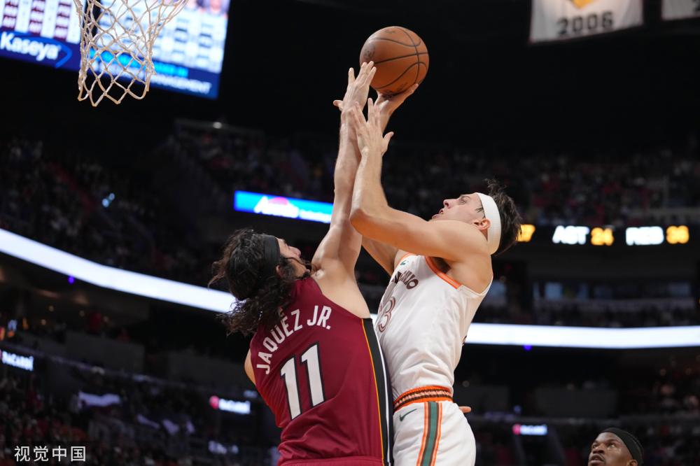 力与自律不 力与自律不