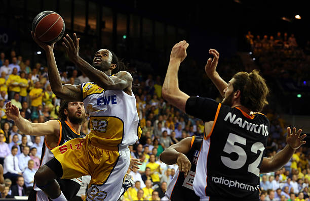 对阵加的斯 对阵加的斯